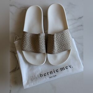 Bernie Mev Slide Sandals, New w/ Dustbag- Champagne, Size 9 (EU 40)